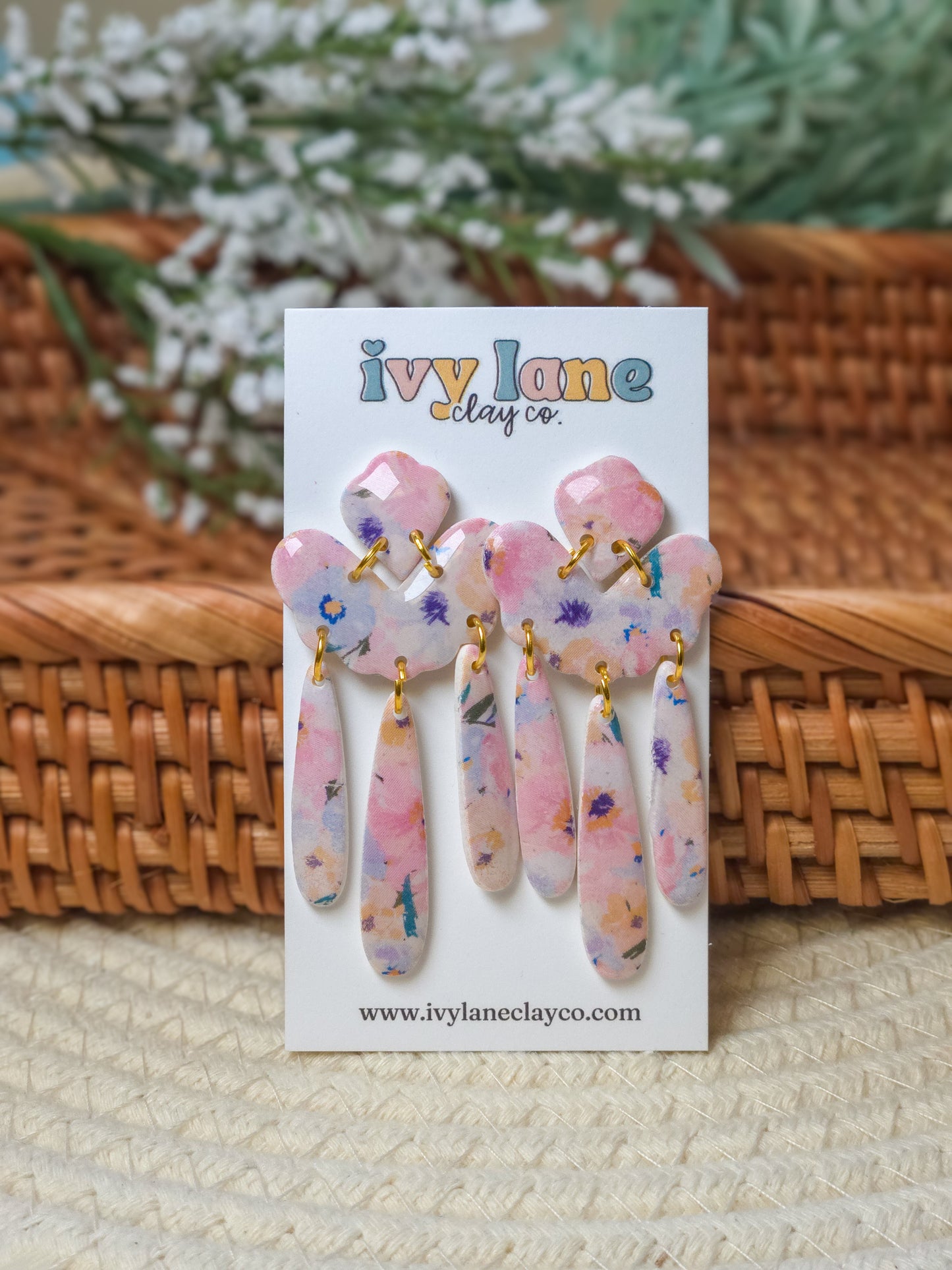 Victoria | Spring Floral Edition