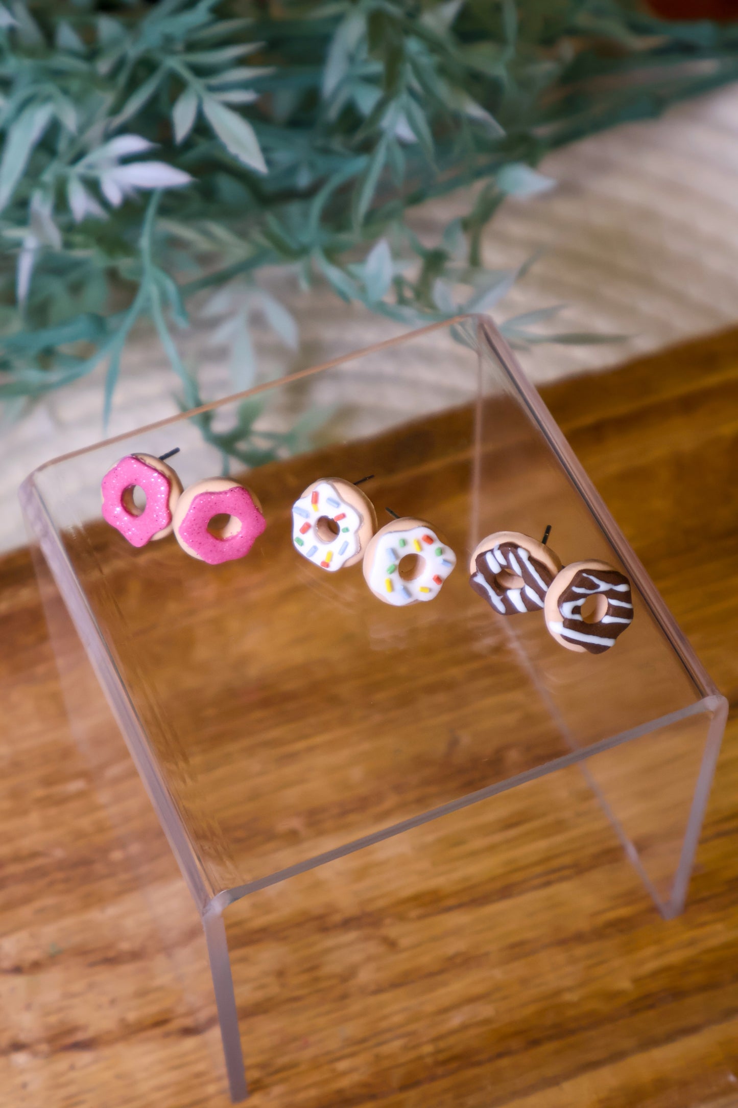 Frosted Donut Stud Earrings