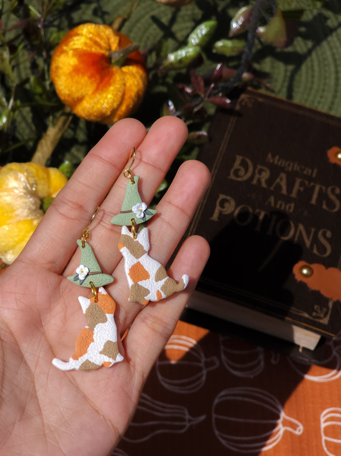 Witchy Kitties (Calico Garden Witch)