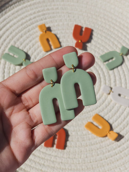 Addie - Classic Arch Earrings