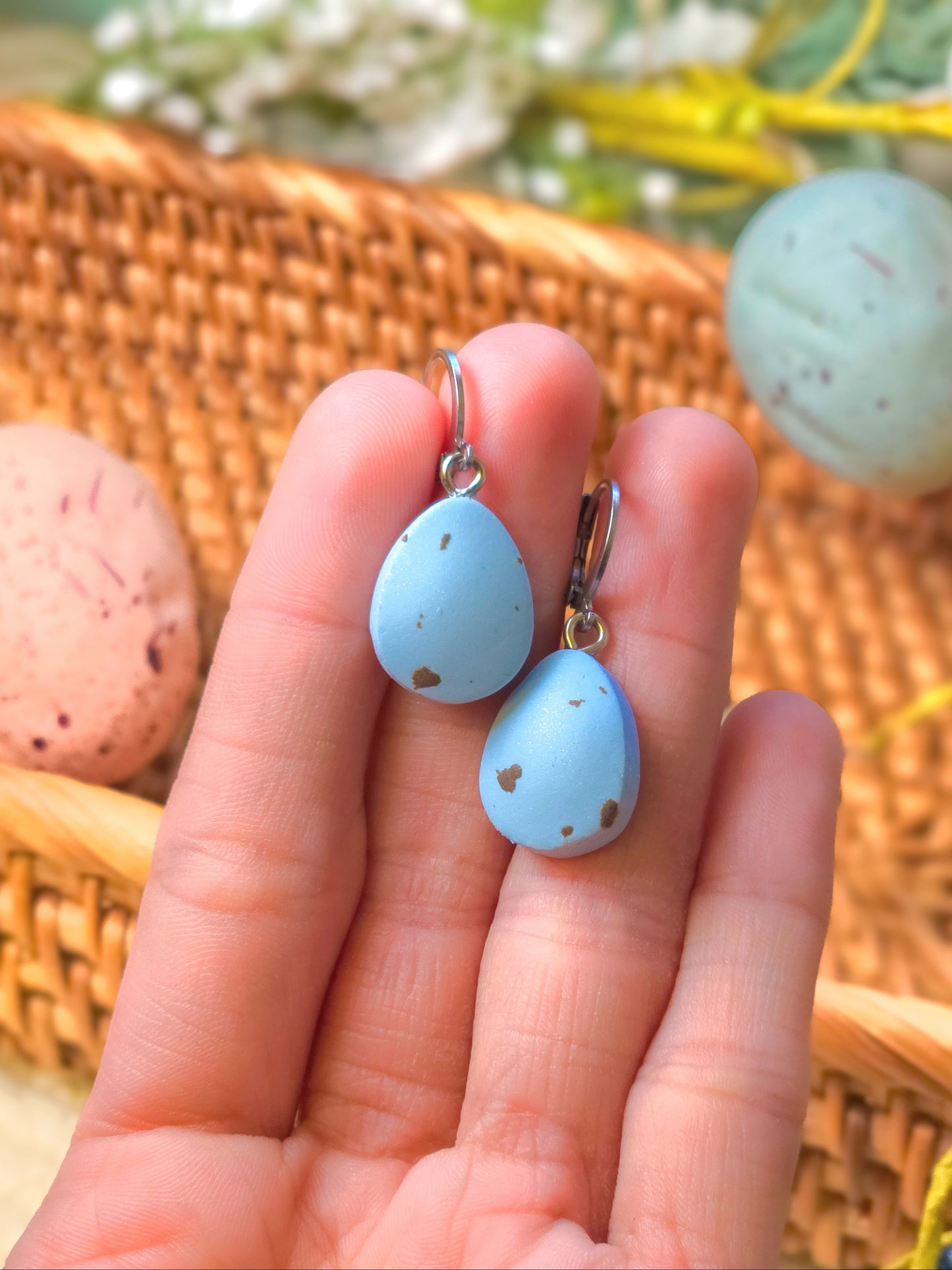Robin Egg Huggies