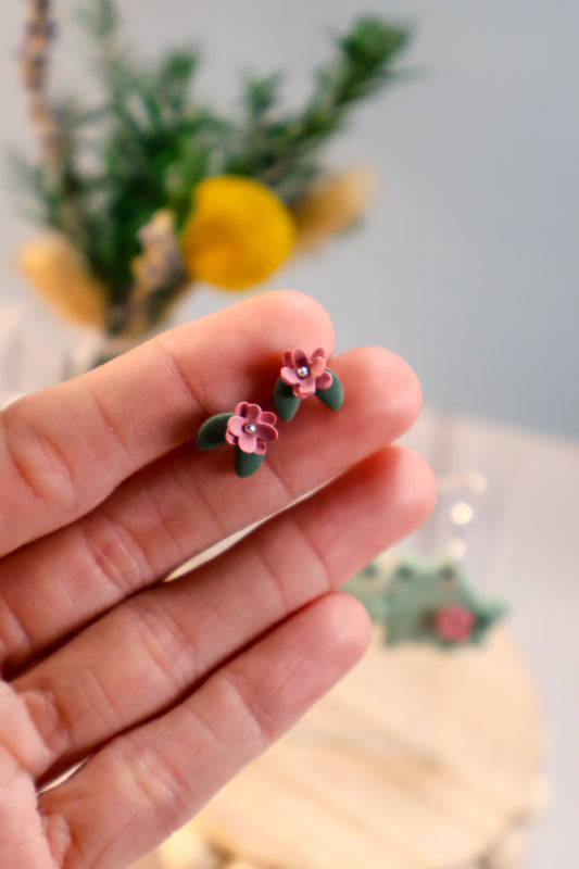 Lilypad Stud Earrings