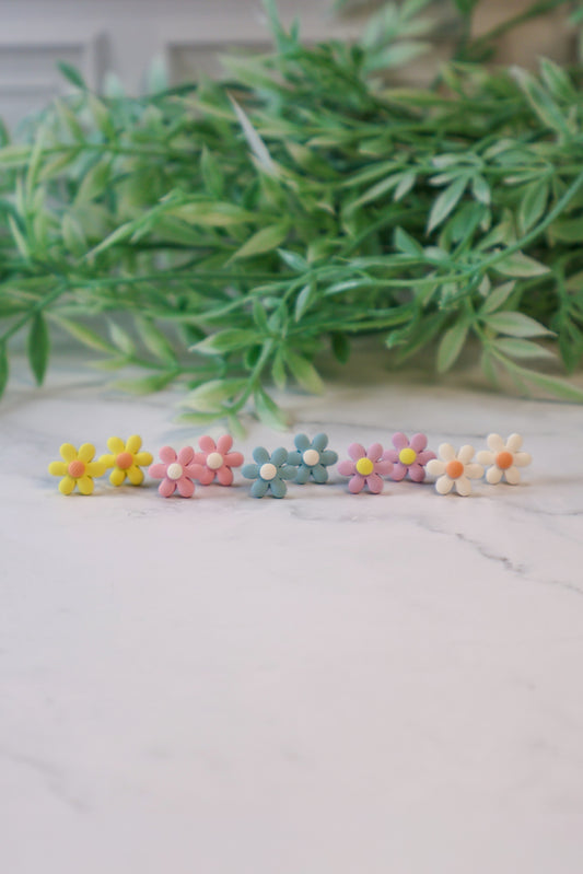 Spring Daisy Stud Earrings