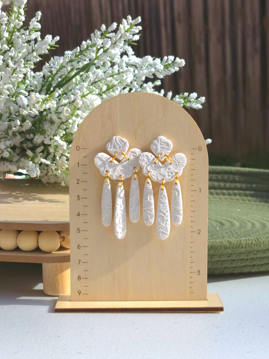 Victoria | Ivory Lace Edition